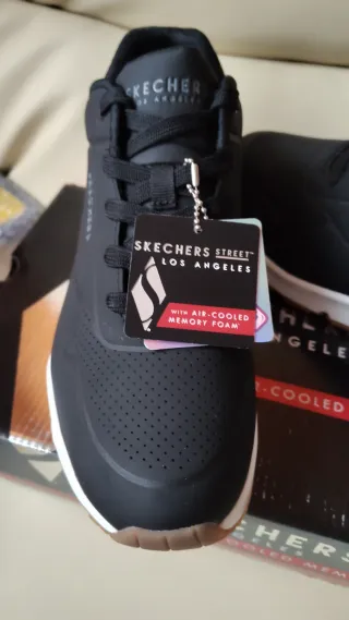 Skechers Street Los Ángeles Talla 40 Mujer