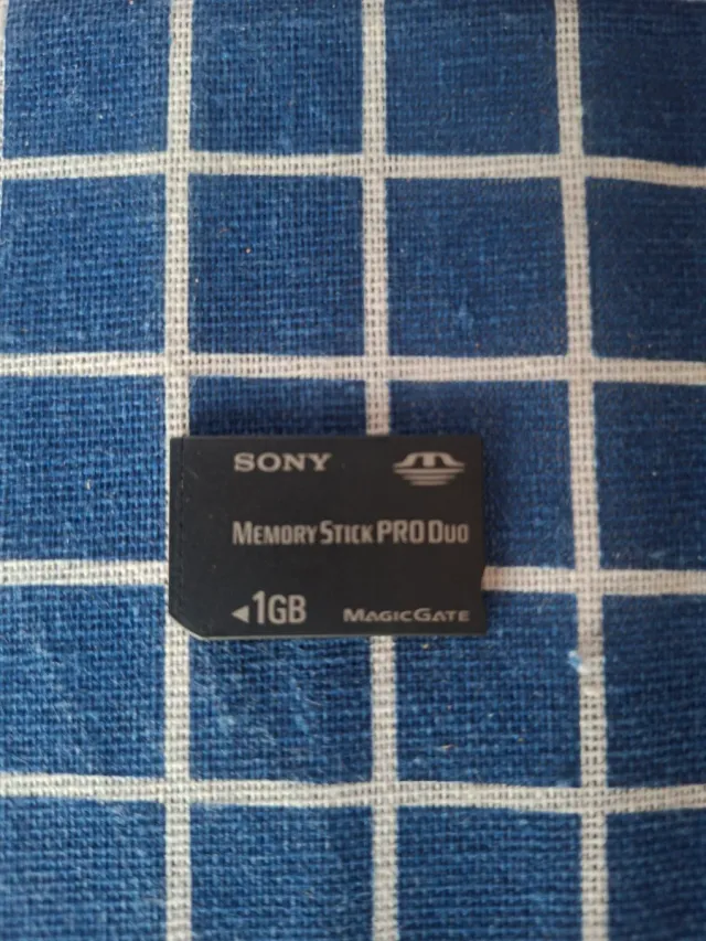 PSP ORIGINAL MEMORY STICK PRO DUO