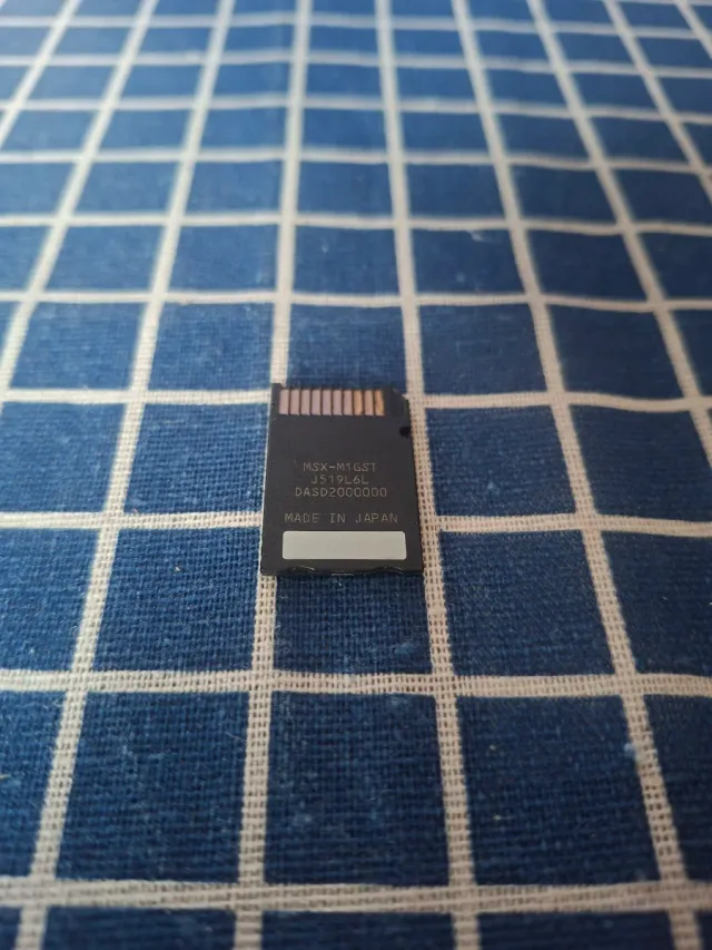 PSP ORIGINAL MEMORY STICK PRO DUO