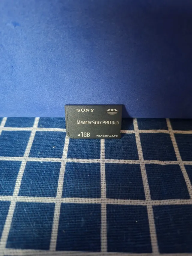 PSP ORIGINAL MEMORY STICK PRO DUO