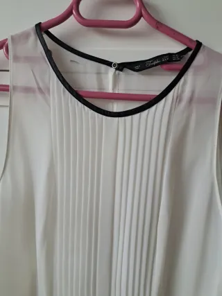 Camisa Zara sin mangas plisada