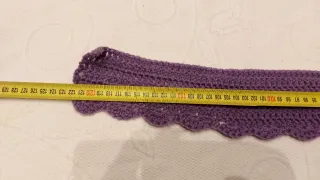 Toquilla tejida a mano para niña