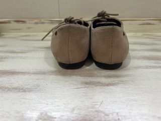 Zapatos planos beige