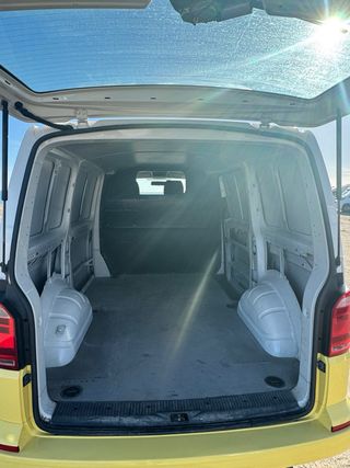 Volkswagen Transporter T6 2016