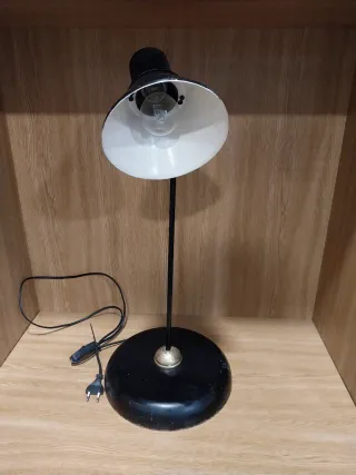 Lámpara de mesa vintage negra y dorada