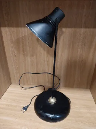 Lámpara de mesa vintage negra y dorada