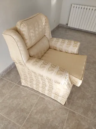 Sillón individual beige con estampado," COMO NUEVO