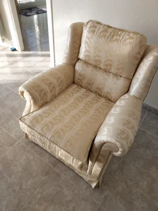 Sillón individual beige con estampado," COMO NUEVO