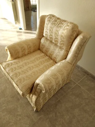 Sillón individual beige con estampado," COMO NUEVO