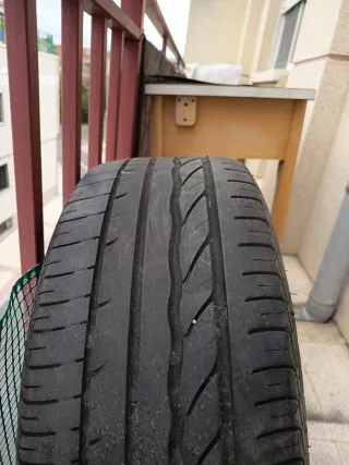 Neumáticos de coche