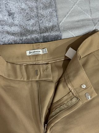 Calças casuais bege