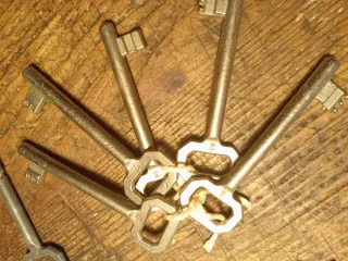 Set 14 Chiavi Vintage Ottone Metallo