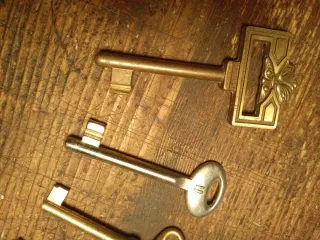 Set 14 Chiavi Vintage Ottone Metallo