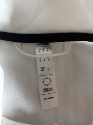 Sudadera deportiva Adidas blanca