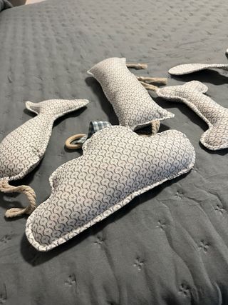 Camita para mascotas azul y blanco