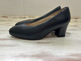 Zapatos de tacón negros