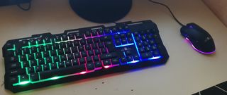 Tastiera e Mouse Gaming USB RGB