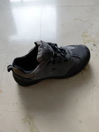 Zapatos de trabajo Vito grises