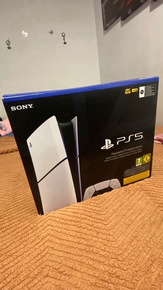 PlayStation 5 Digital Edition Completa + 2 mandos.