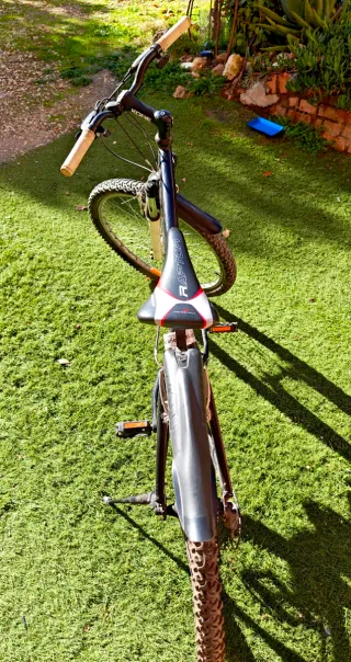 Bicicleta de Montaña Negra