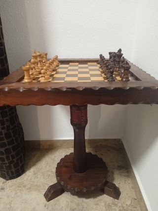 Mesa de Ajedrez Siglo XVIII Marquetería