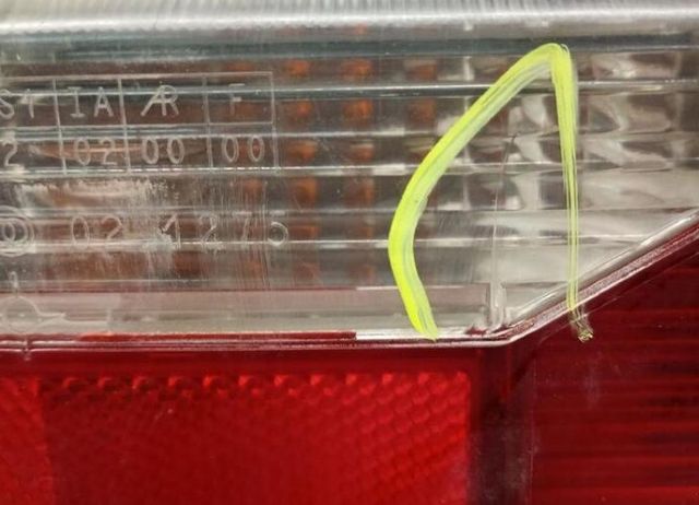 Iveco 5712631 42555131 piloto tras der daily 35c15