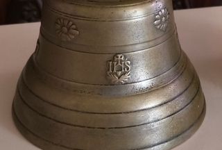 Coppia di antiche campane in bronzo IHS/ancora