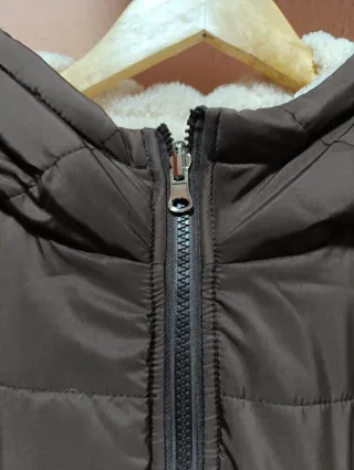 Chaqueta morada con borreguito