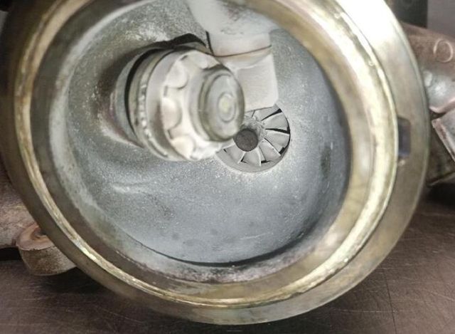 5717379 turbocompresor 04c145701m seat arona (kj7,