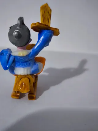 Figura Sir Cóndor Kinder Sorpresa 1990
