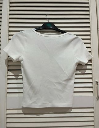 Camiseta Top Blanca Cuello V Botones XS Primark