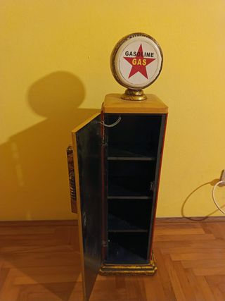 Distributore Benzina d'Epoca