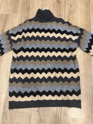 Vestido punto estampado cuello alto