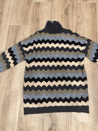 Vestido punto estampado cuello alto