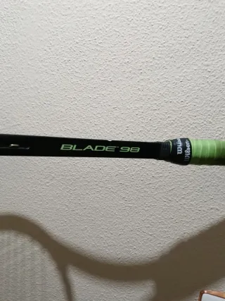 Raqueta de Tenis Wilson Blade 98