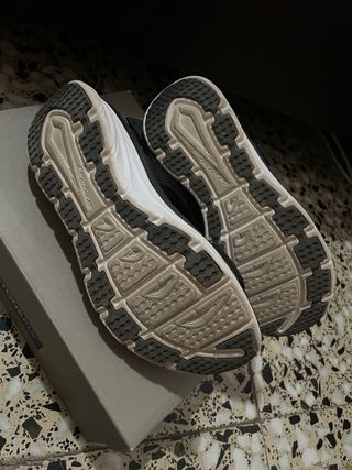 Sandalias Skechers Negras