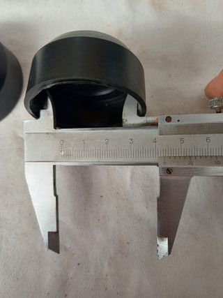 JUEGO DE GUARDAPOLVOS PARA HORQUILLAS MOTO NUEVAS.