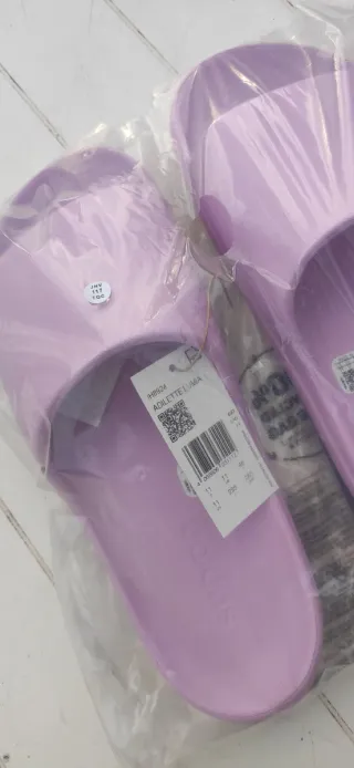 NUEVAS Chanclas Adidas Adilette Luma Moradas