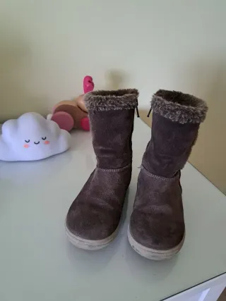 Botas niña talla 26