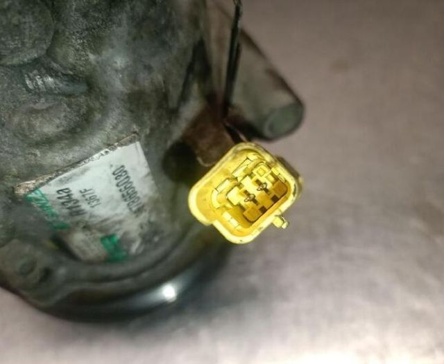 Compresor aire citroen 5702998 9678656080 c3 ii sc