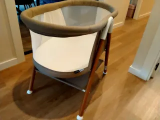 Minicuna prácticamente nueva