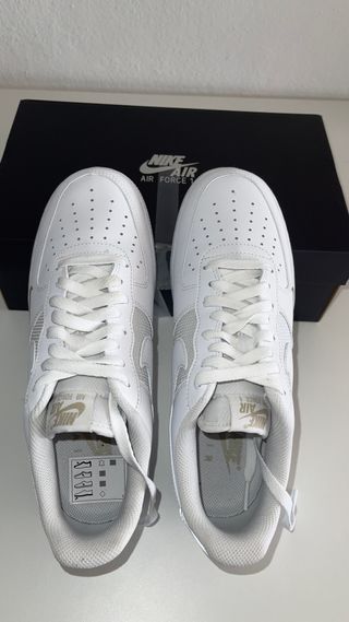 Nike Air Force 1 '07 LV8