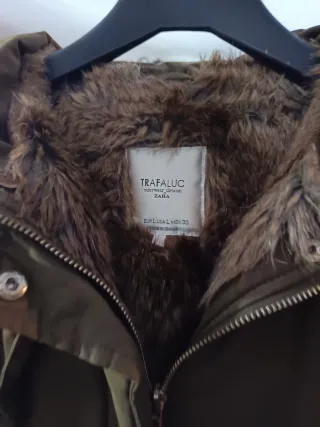Chaquetón Zara verde militar Talla L