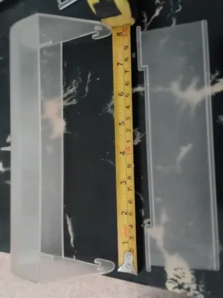 Mangiatoie trasparenti per gabbie di uccelli