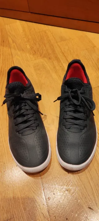 Zapatillas de fútbol negras talla 41