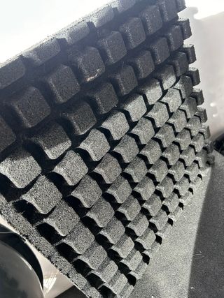 Loseta de Caucho Nuevas 500x500x43mm Rogue