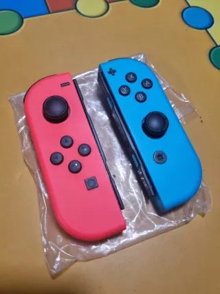 Joy-Con Switch Rojo y Azul