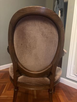 Sillón/ silla Luis XVI – respaldo ovalado medallón