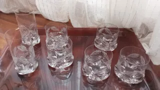 Conjunto de vasos cristal grueso y tallado
