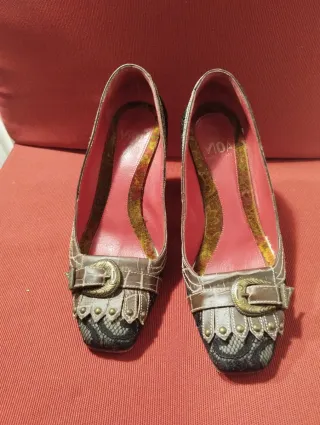 Décolleté pizzo nero e cuoio n.36